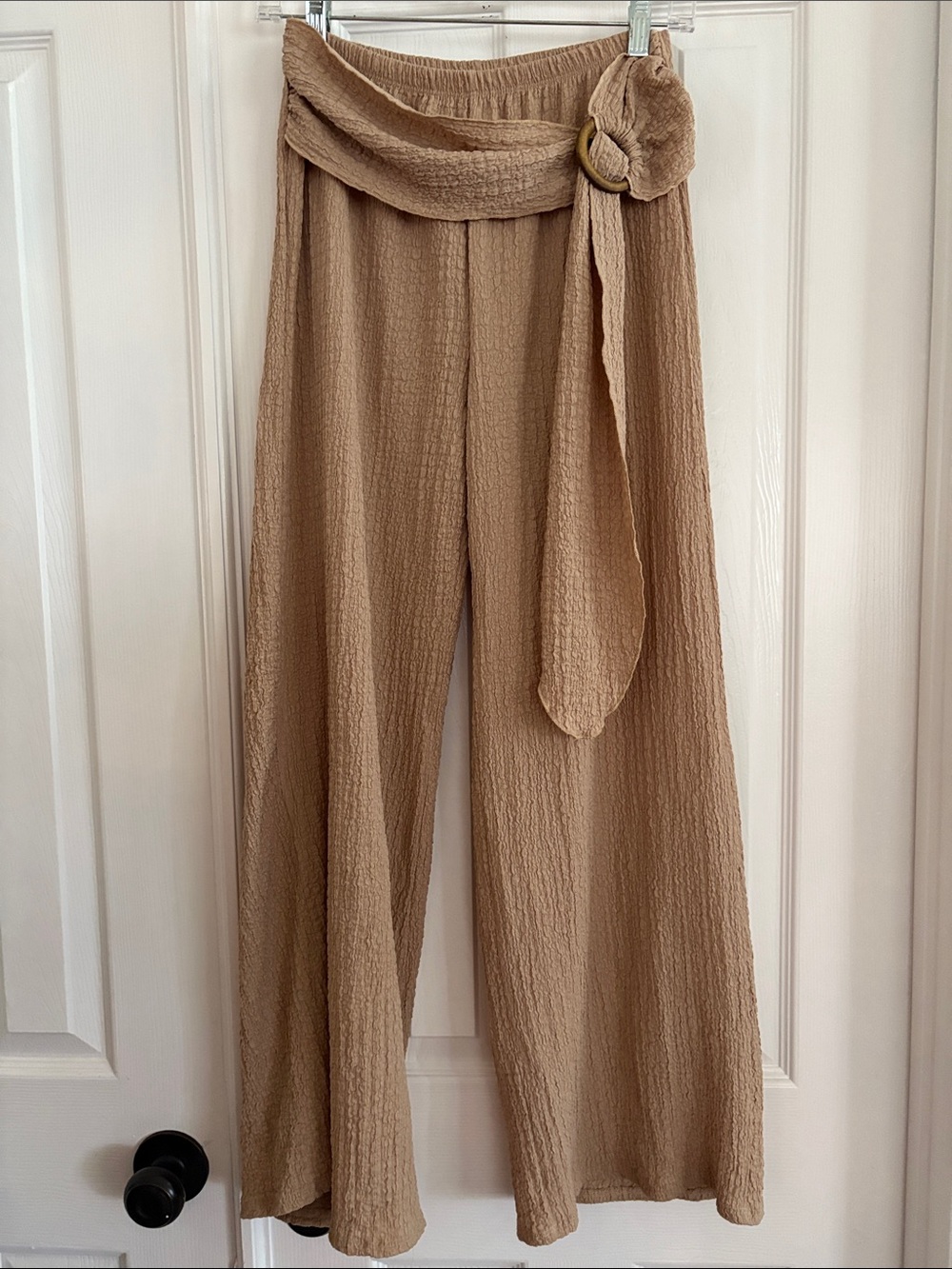 See you Monday Tan textured High-Rise Wide Leg Belted palazzo Pants Size medium